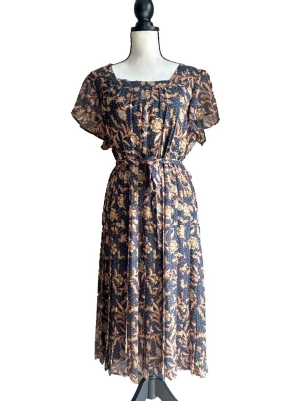 DANIEL RAINN | Short Sleeve Pleated Dress